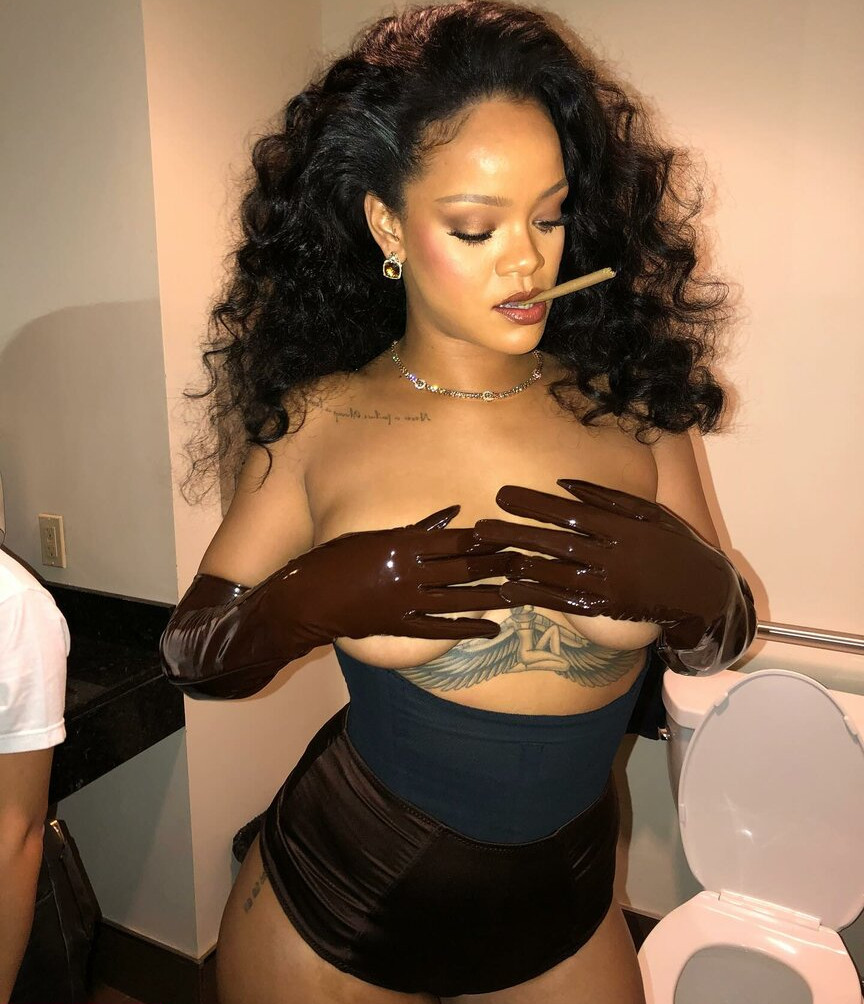 rihanna gallery photo #1594