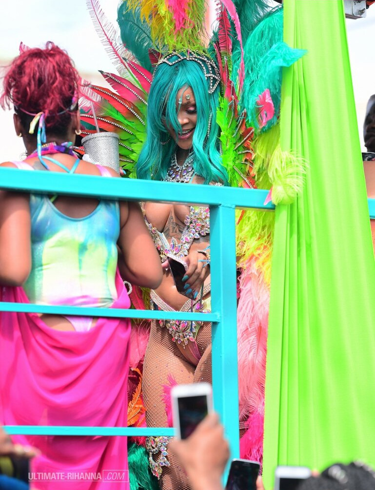 rihanna gallery photo #1604