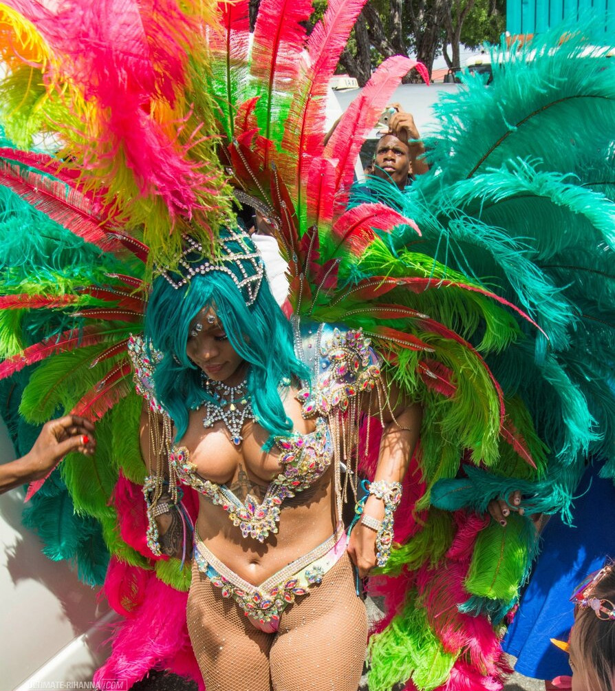 rihanna gallery photo #1642