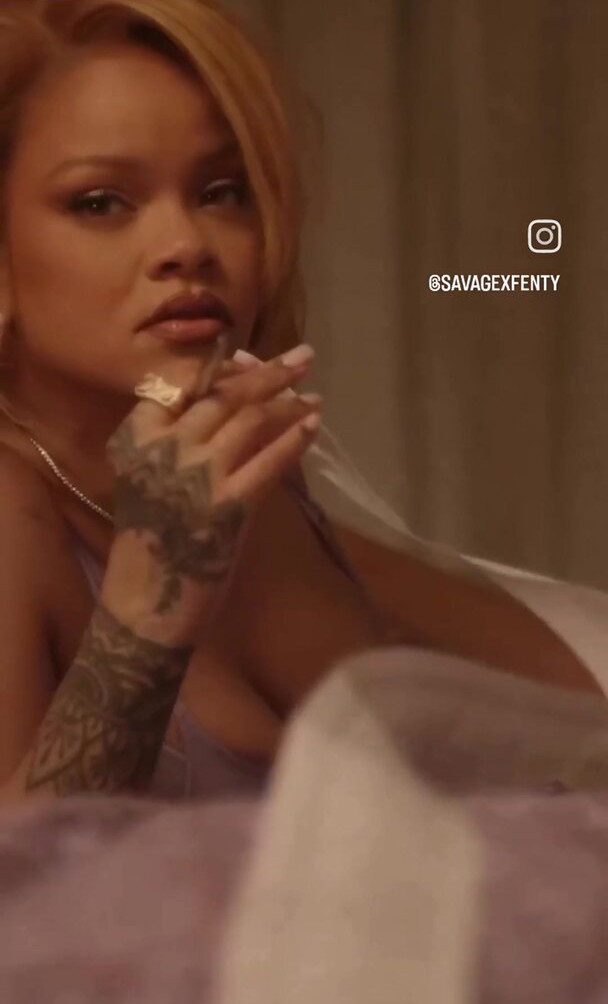 rihanna gallery photo #1644