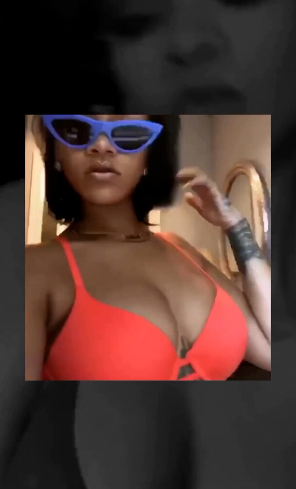 rihanna gallery photo #1675