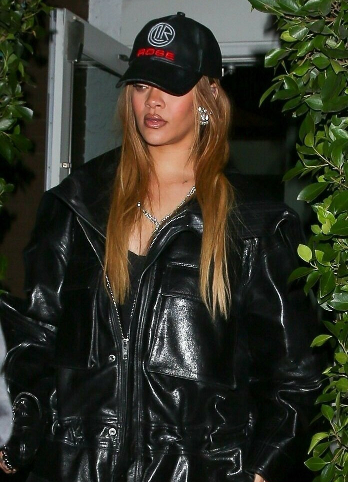 rihanna gallery photo #1718