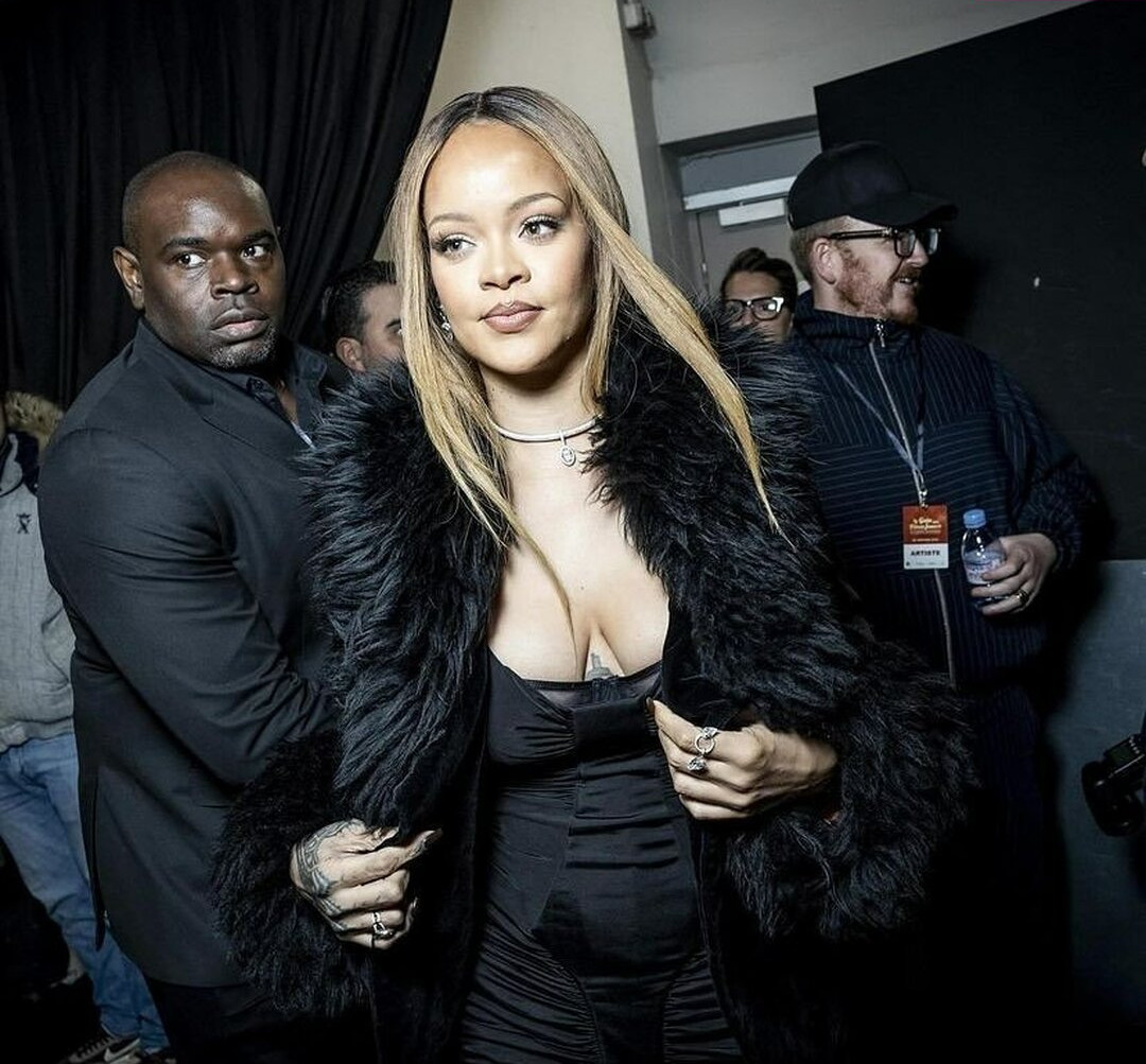 rihanna gallery photo #1757