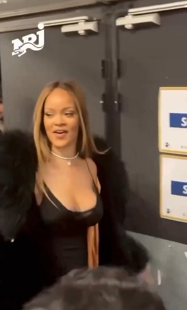 rihanna gallery photo #1770