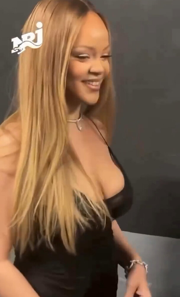 rihanna gallery photo #1776