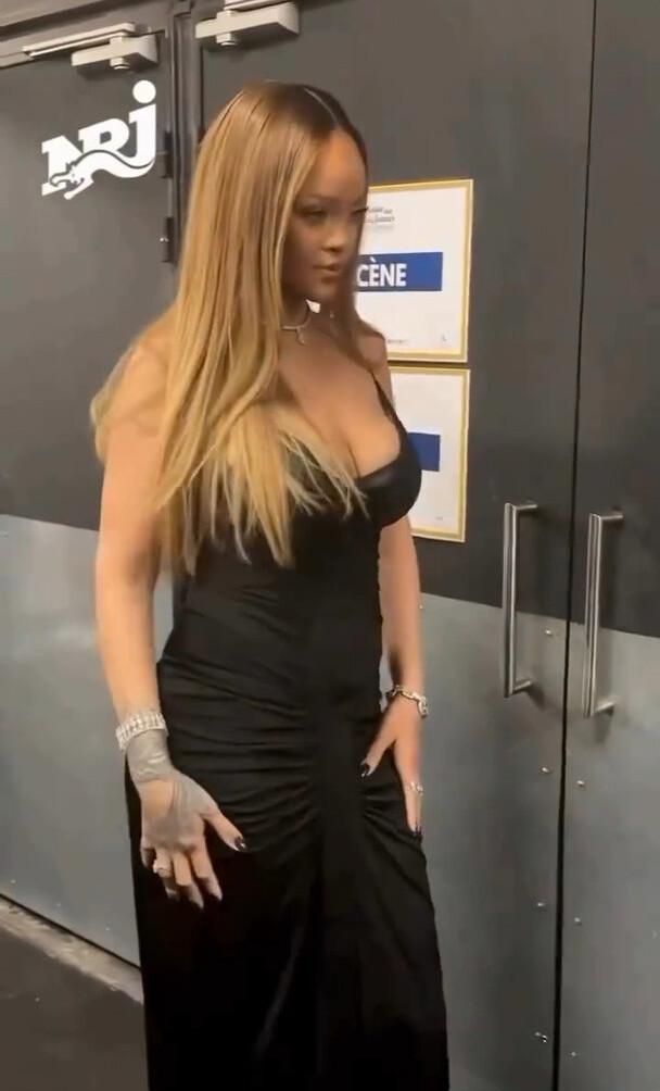 rihanna gallery photo #1778