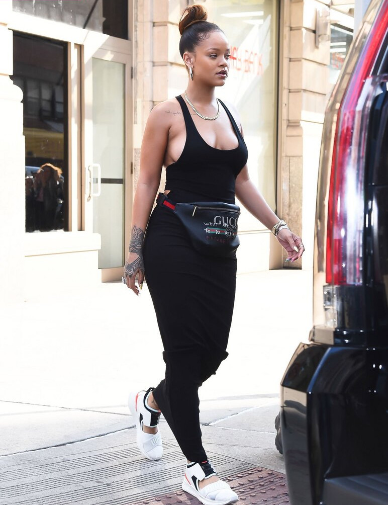 rihanna gallery photo #1863