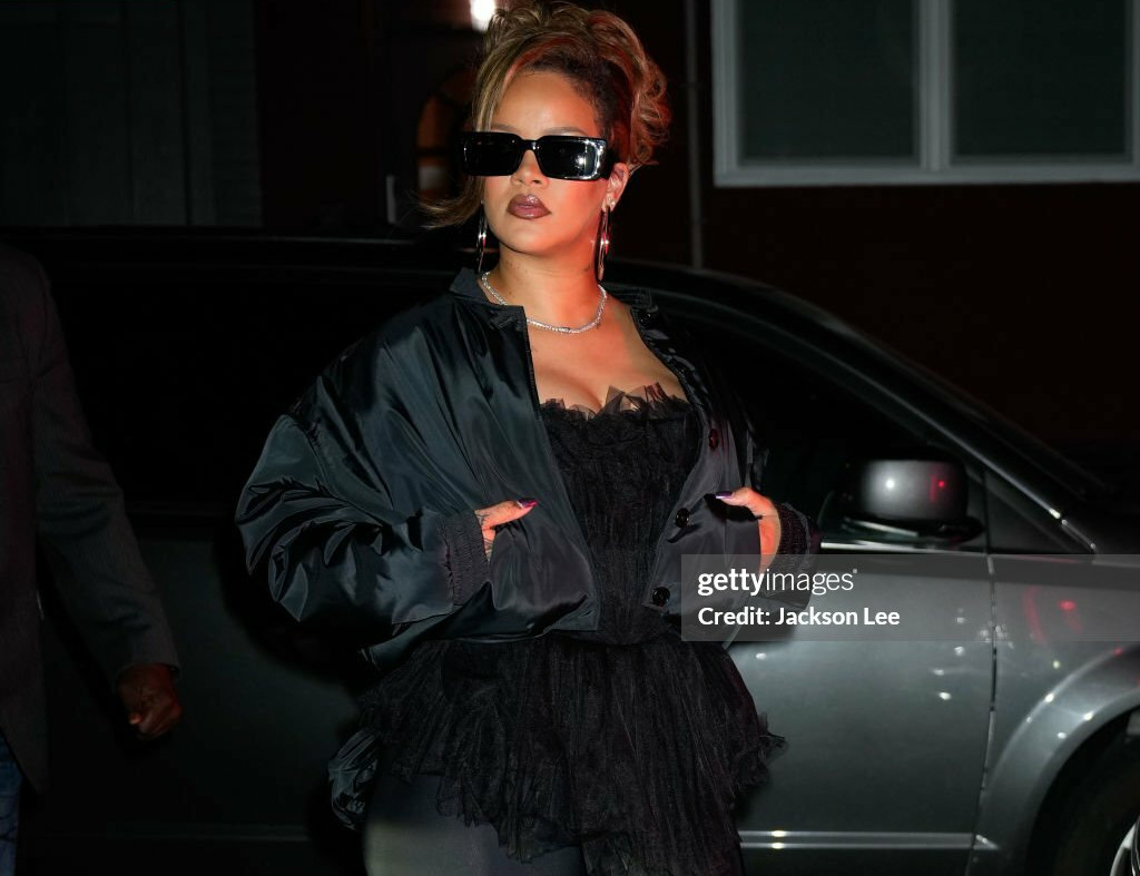 rihanna gallery photo #1955