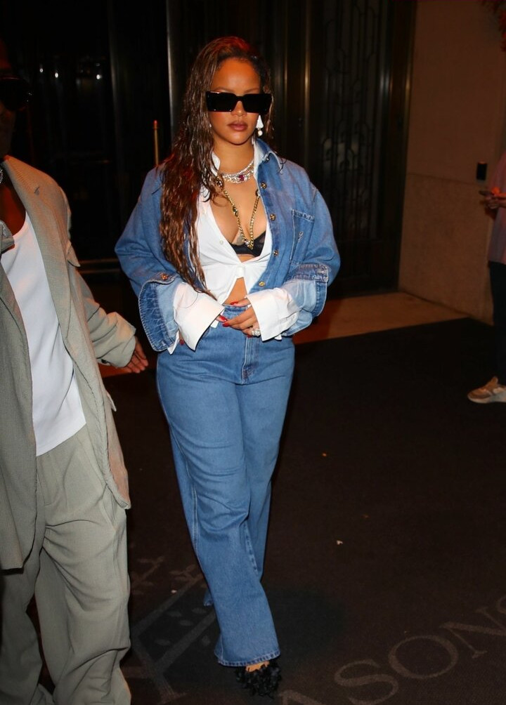 rihanna gallery photo #1957