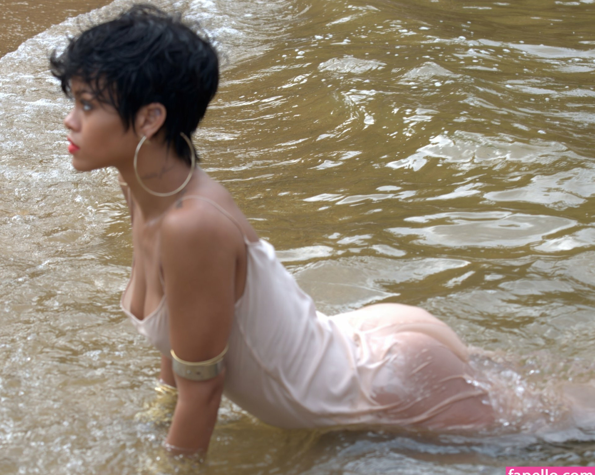 rihanna gallery photo #1980