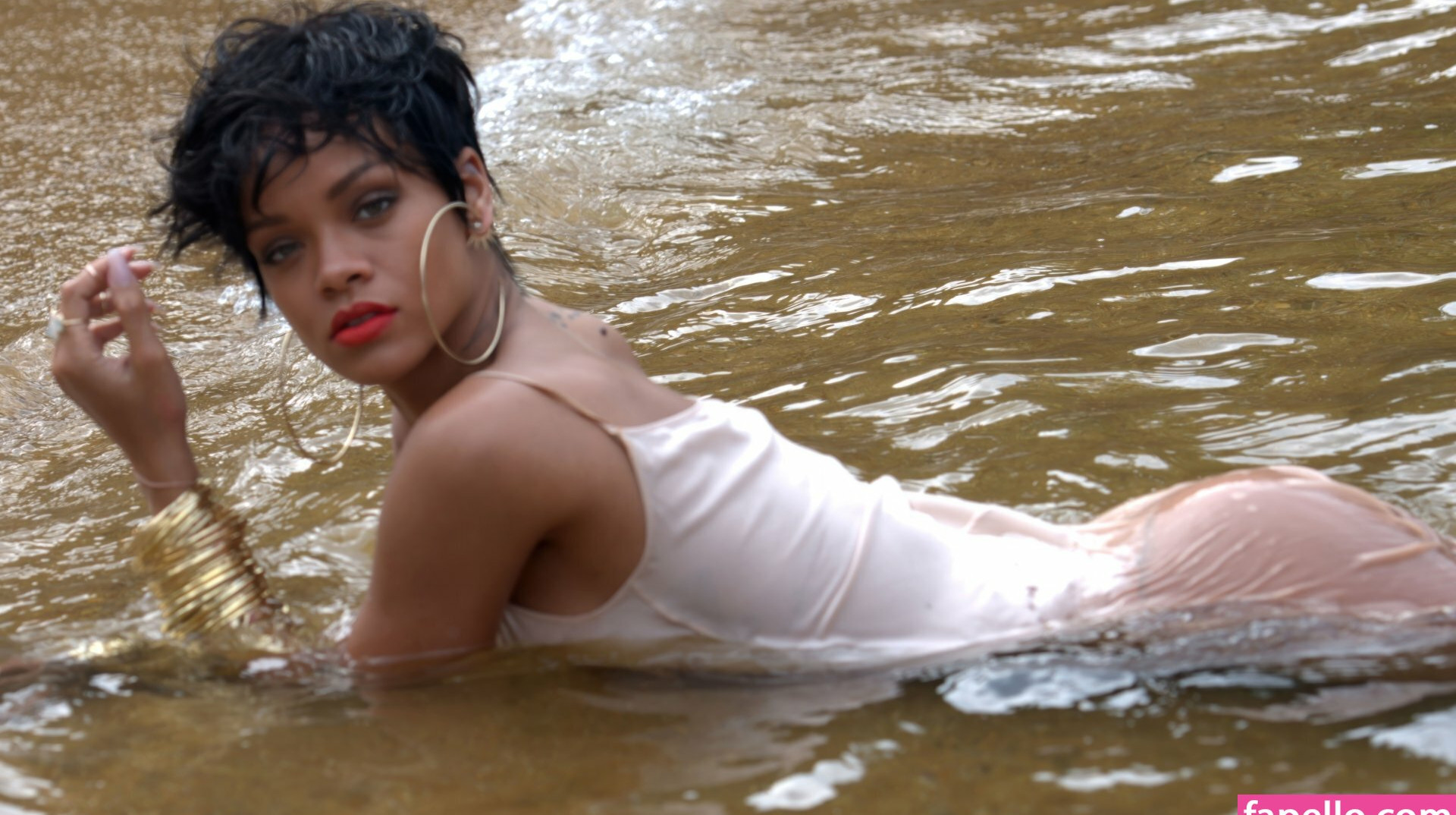 rihanna gallery photo #1982