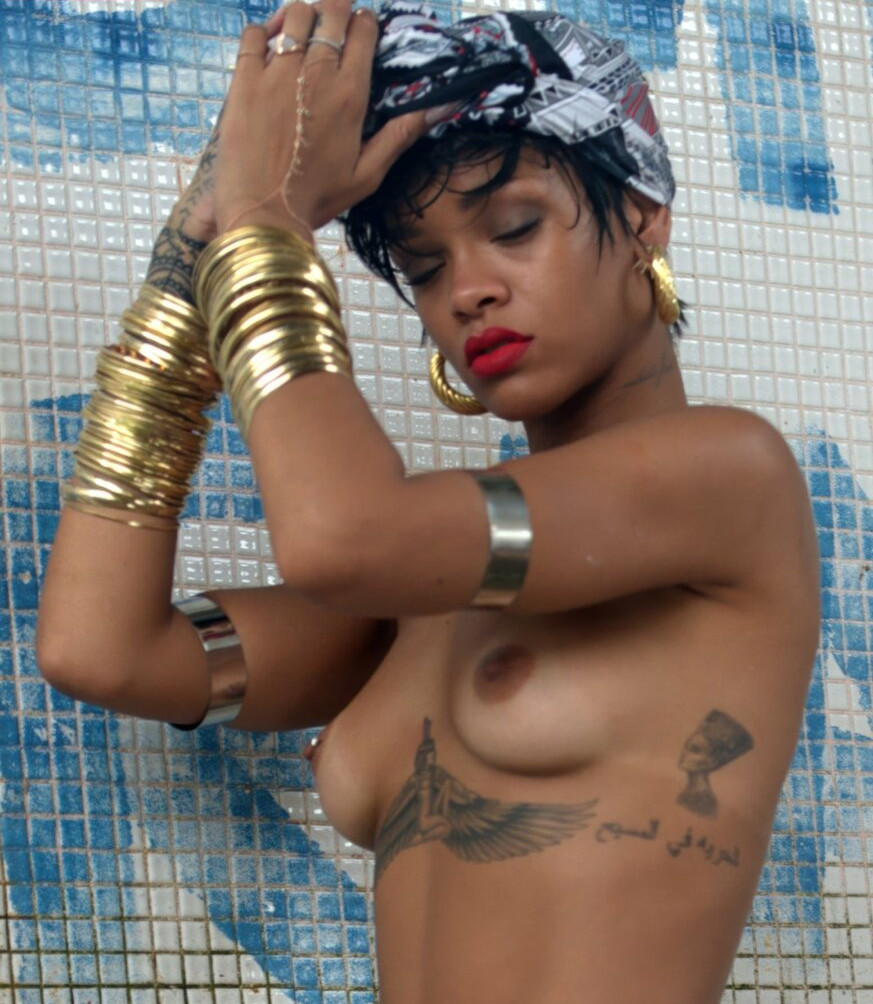 rihanna gallery photo #2015
