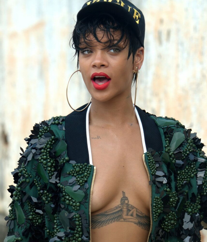 rihanna gallery photo #2042