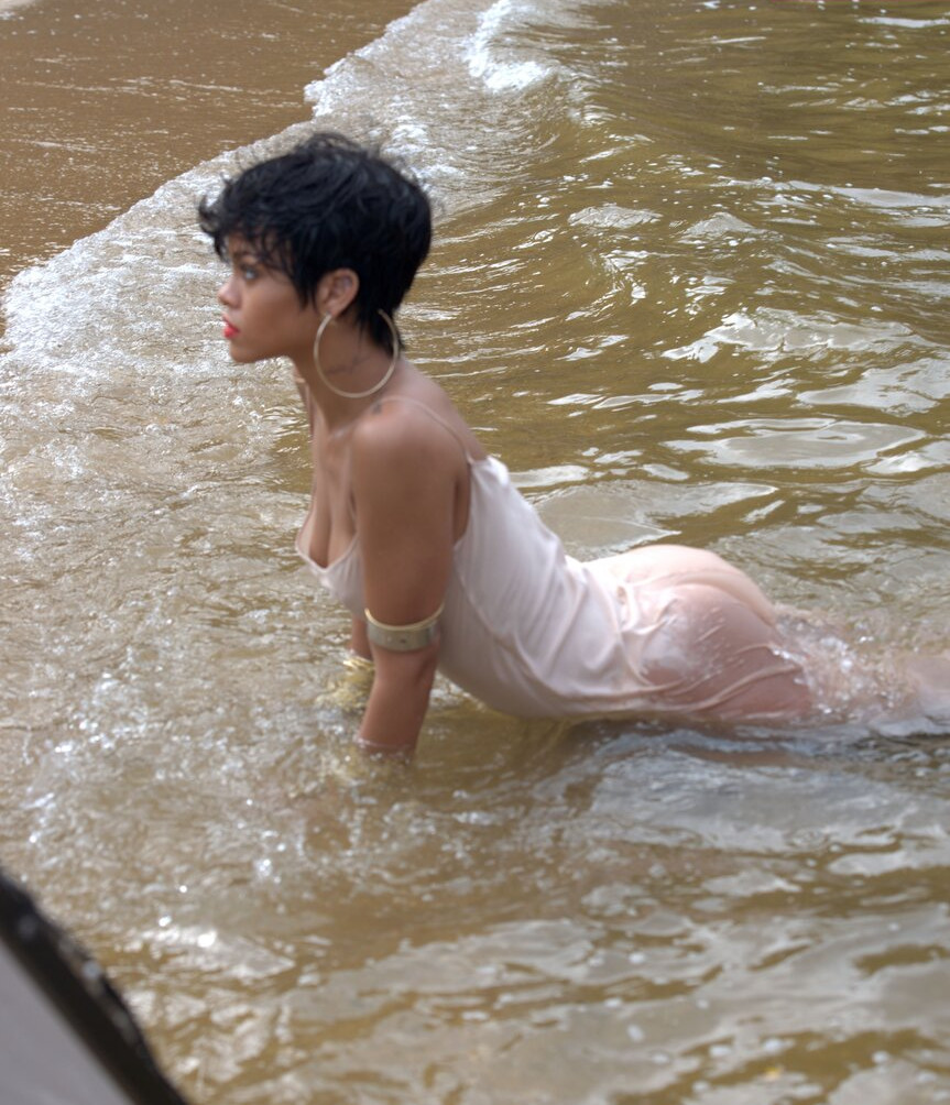 rihanna gallery photo #2120