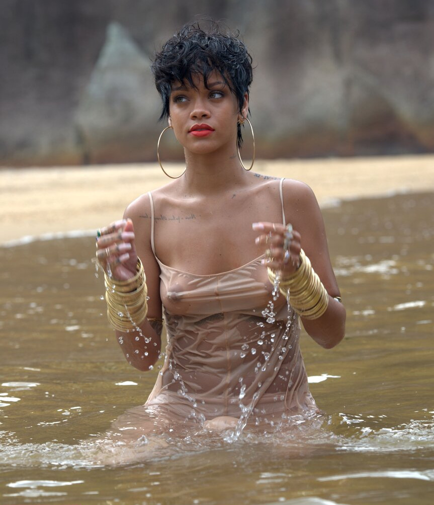 rihanna gallery photo #2128