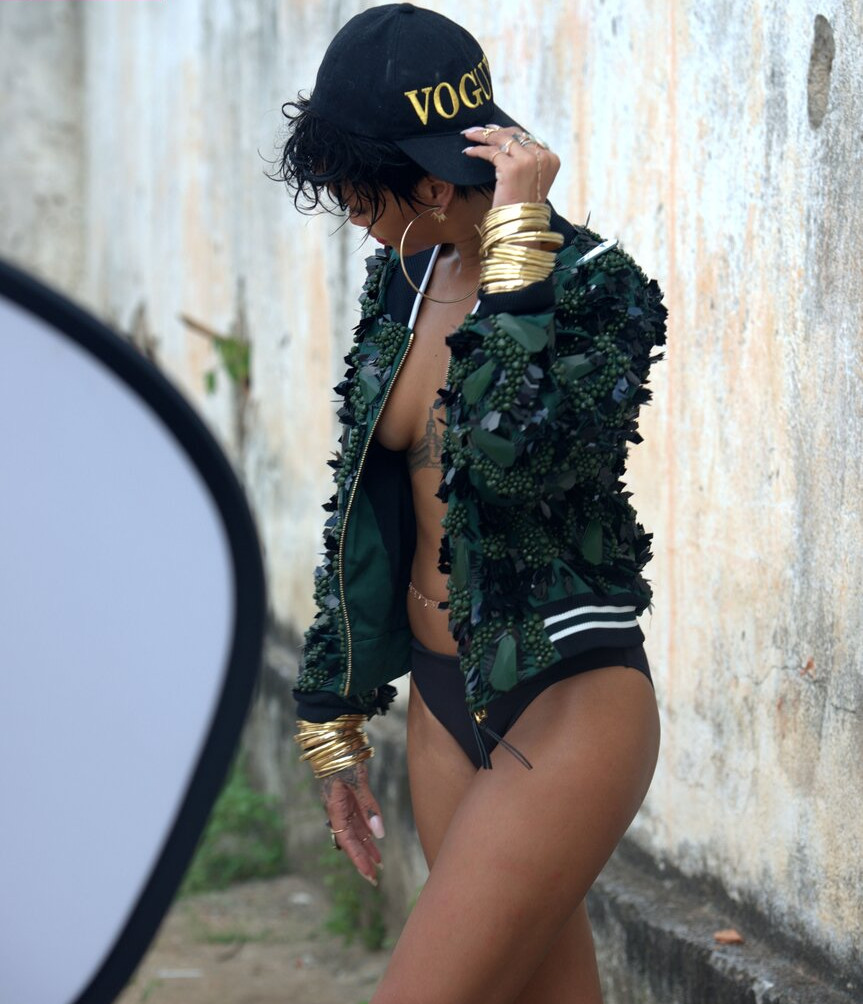 rihanna gallery photo #2155