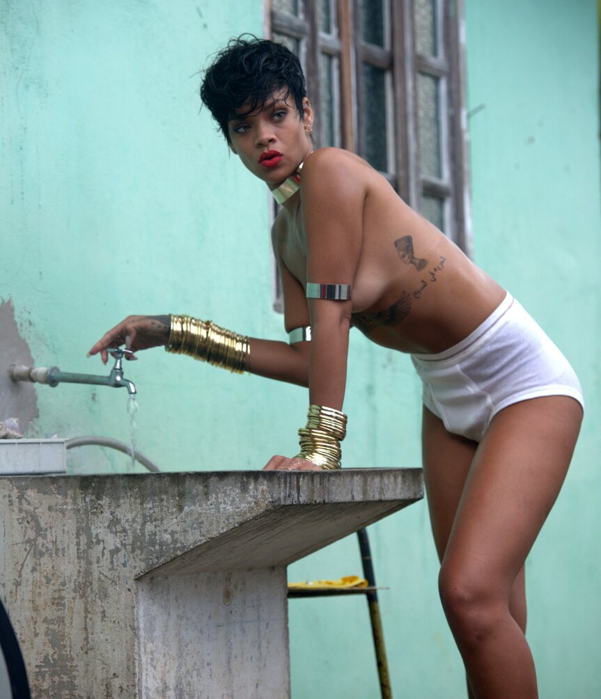 rihanna gallery photo #2165