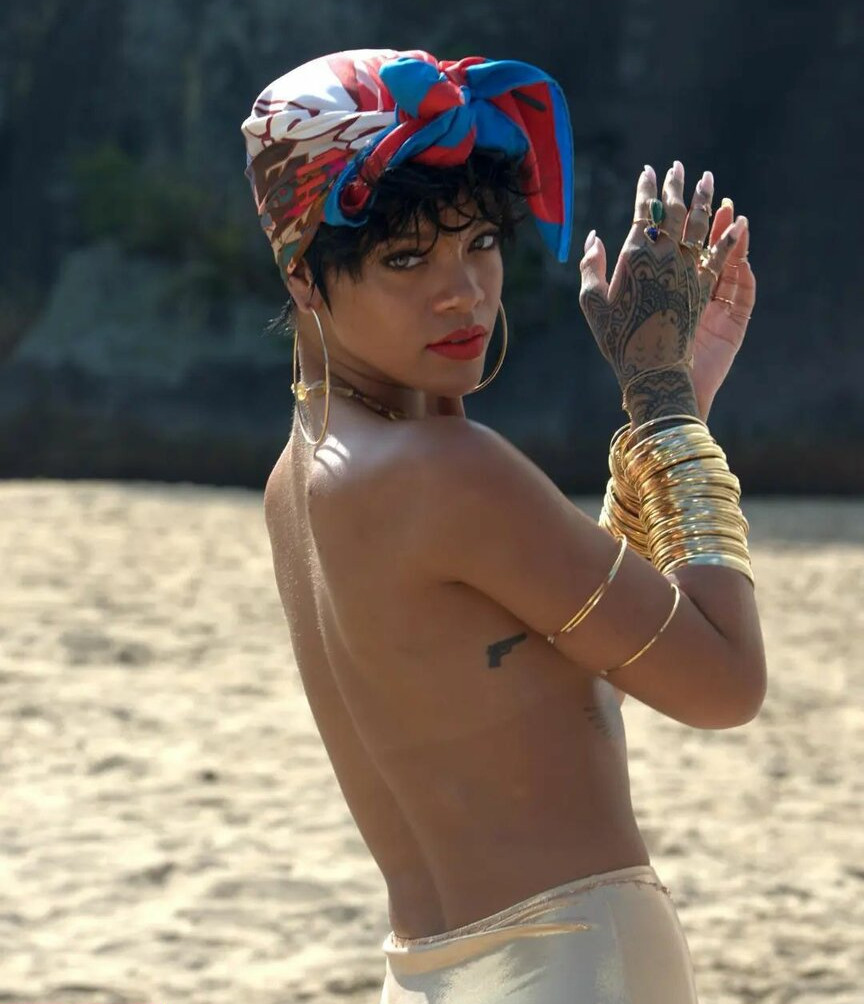 rihanna gallery photo #2204