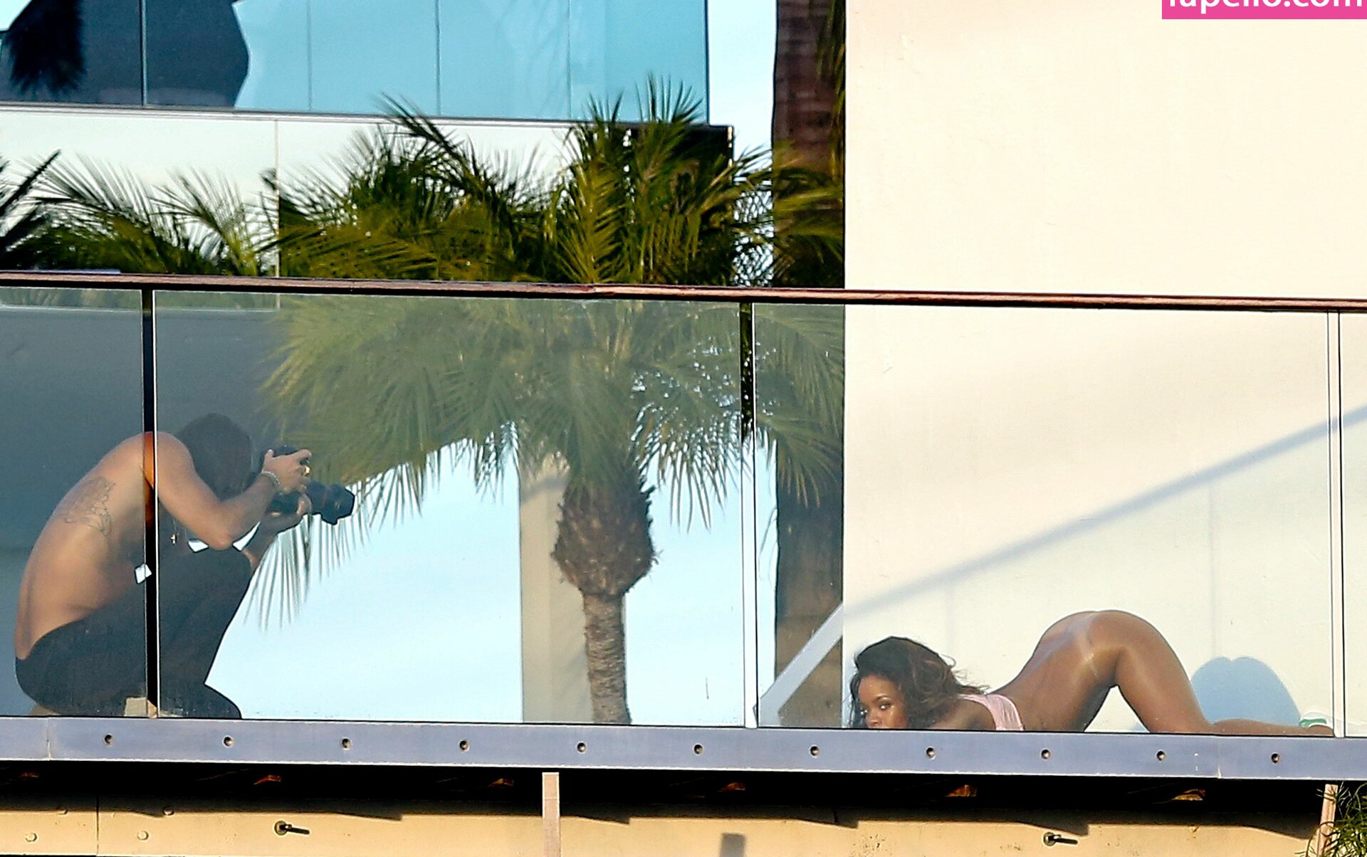 rihanna gallery photo #2289