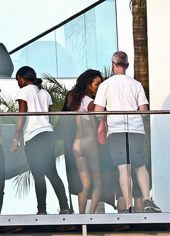 rihanna gallery photo #2299