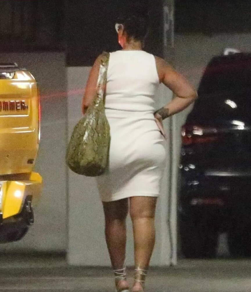 rihanna gallery photo #2321