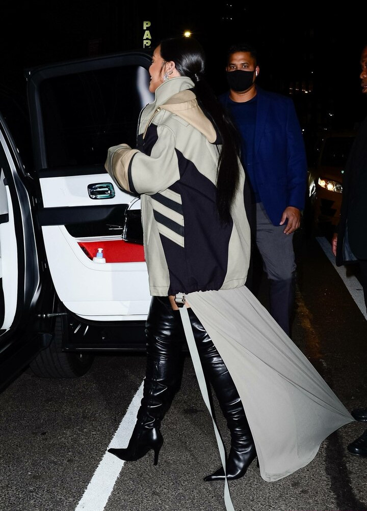 rihanna gallery photo #2375