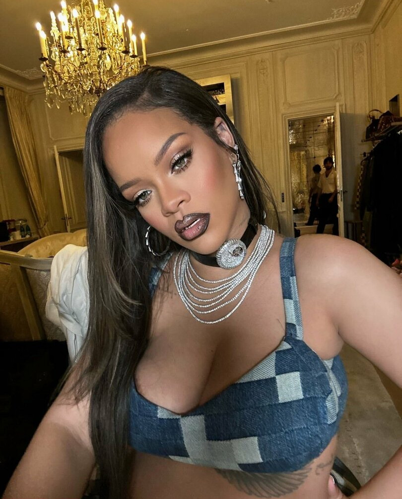 rihanna gallery photo #2386