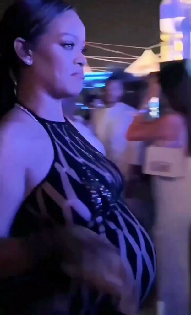 rihanna gallery photo #2406