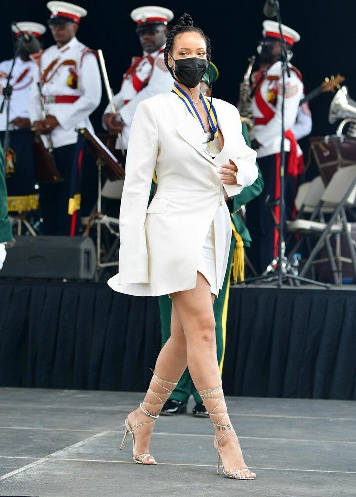 rihanna gallery photo #2430