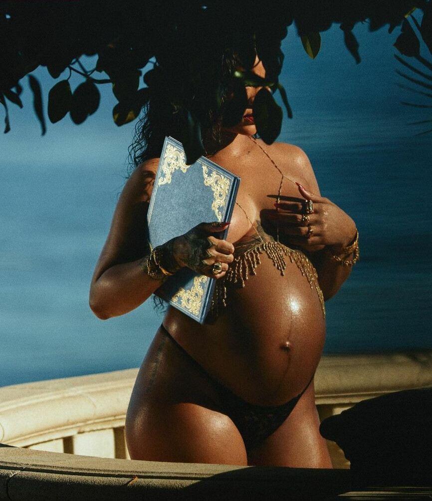 rihanna gallery photo #2436