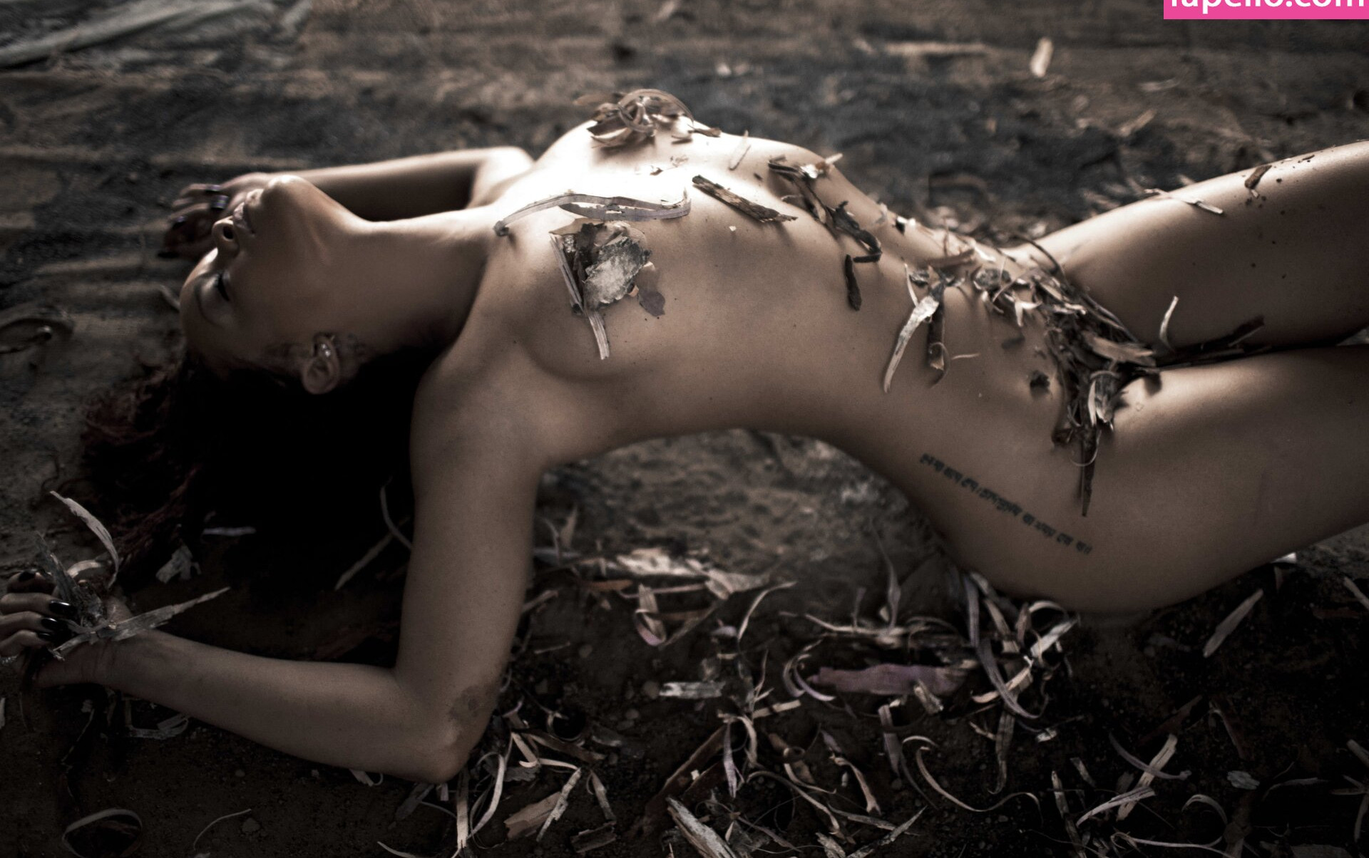 rihanna gallery photo #2485