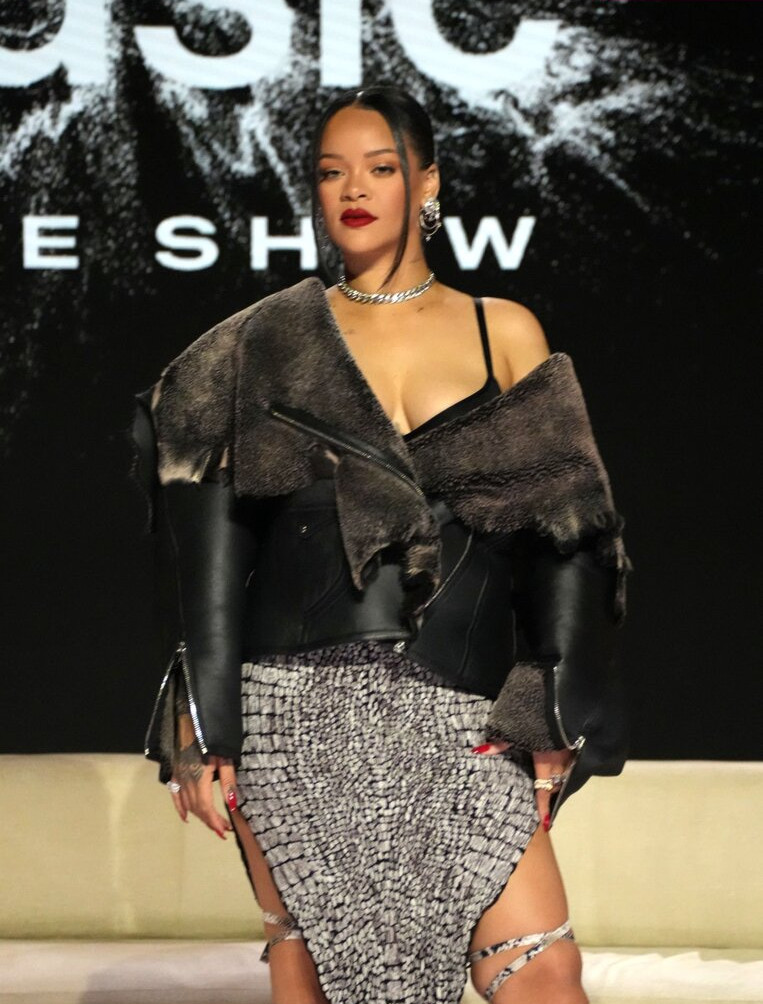 rihanna gallery photo #2690