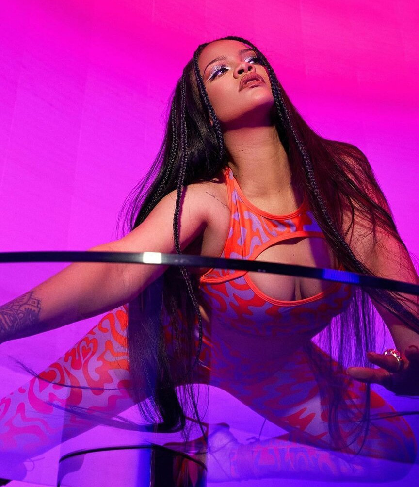 rihanna gallery photo #2697