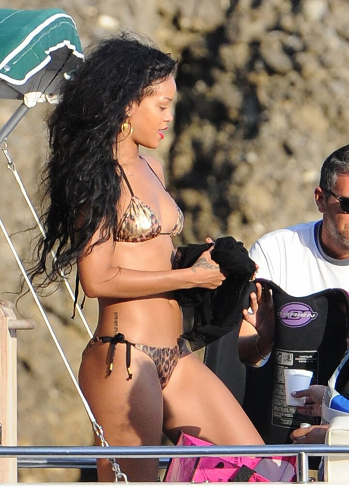 rihanna gallery photo #2723