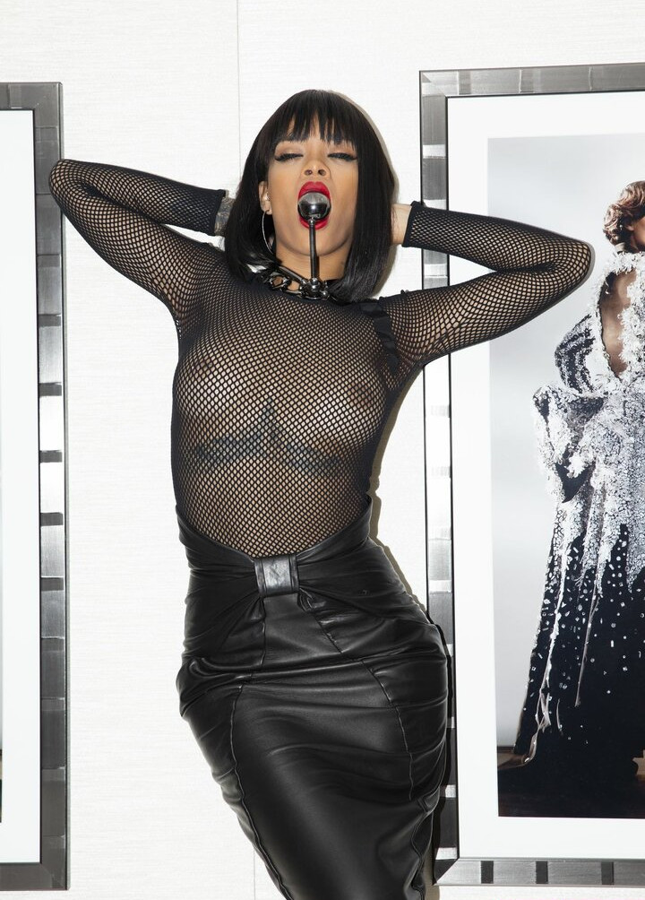 rihanna gallery photo #2734