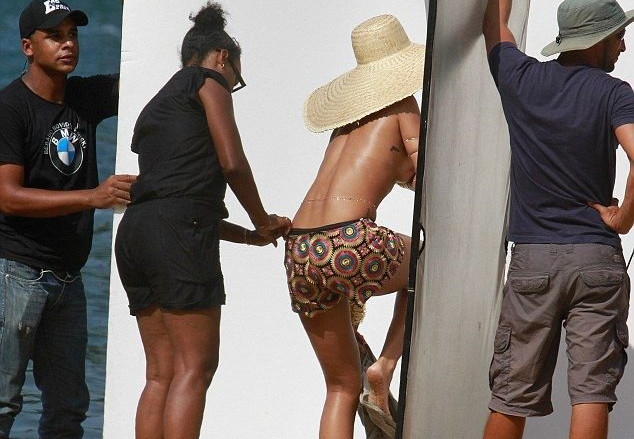 rihanna Nude Leaks OnlyFans Photos #3005 - LeakJerk