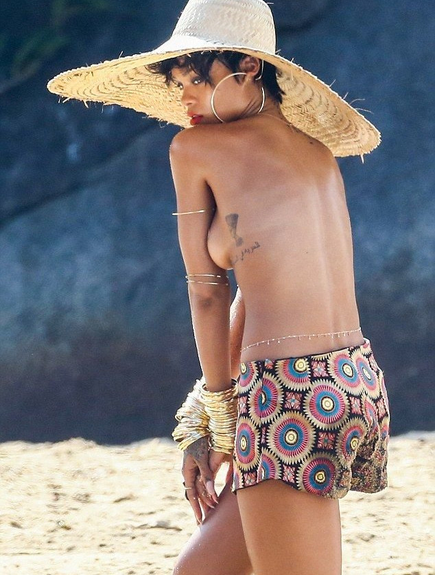 rihanna Nude Leaks OnlyFans Photos #3006 - LeakJerk
