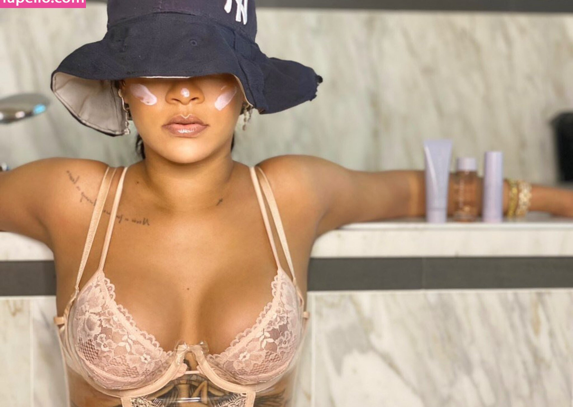 rihanna Nude Leaks OnlyFans Photos #3095 - LeakJerk