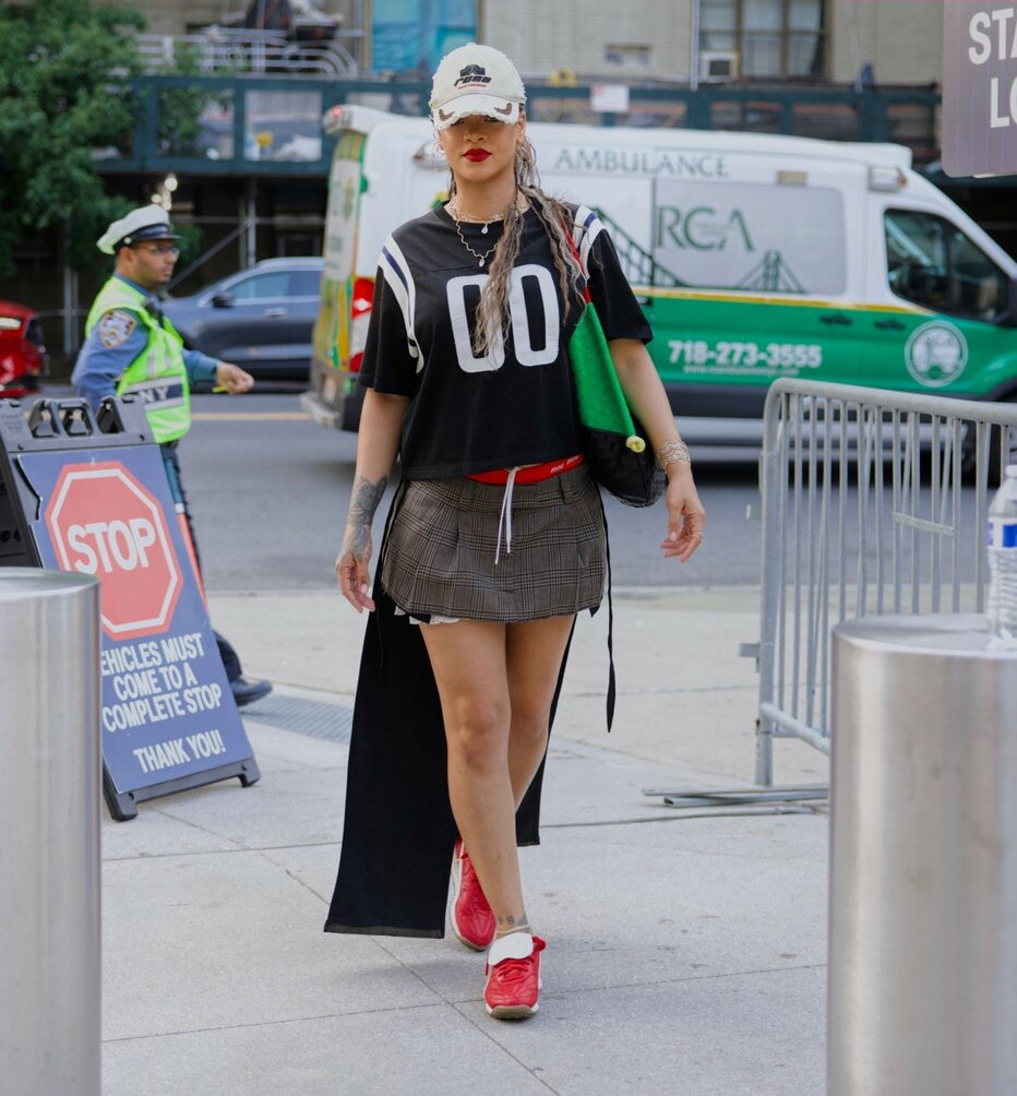 rihanna Nude Leaks OnlyFans Photos #570 - LeakJerk