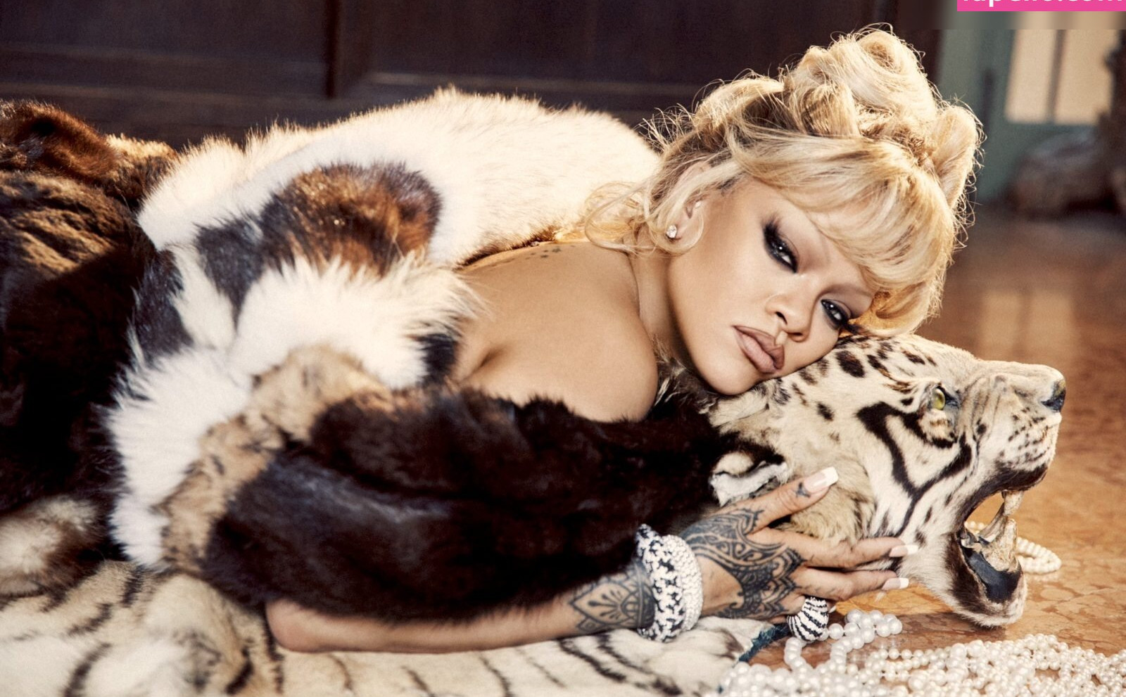 rihanna Nude Leaks OnlyFans Photos #653 - LeakJerk