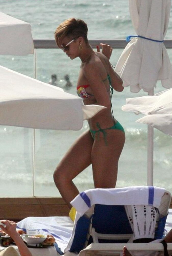 rihanna Nude Leaks OnlyFans Photos #685 - LeakJerk