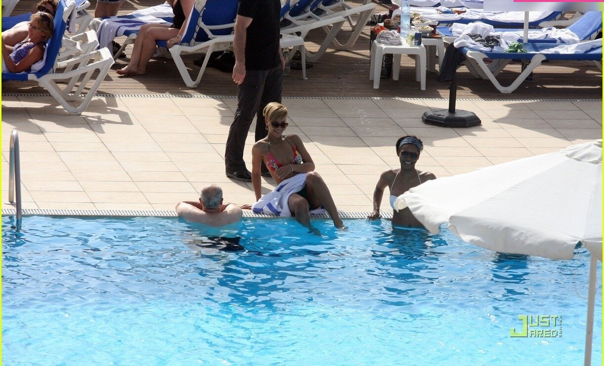 rihanna Nude Leaks OnlyFans Photos #689 - LeakJerk