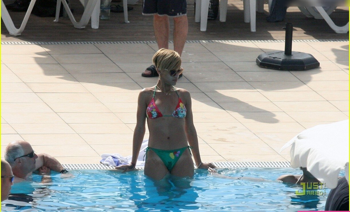 rihanna Nude Leaks OnlyFans Photos #690 - LeakJerk