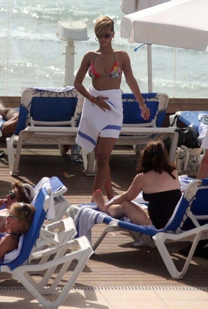 rihanna Nude Leaks OnlyFans Photos #691 - LeakJerk