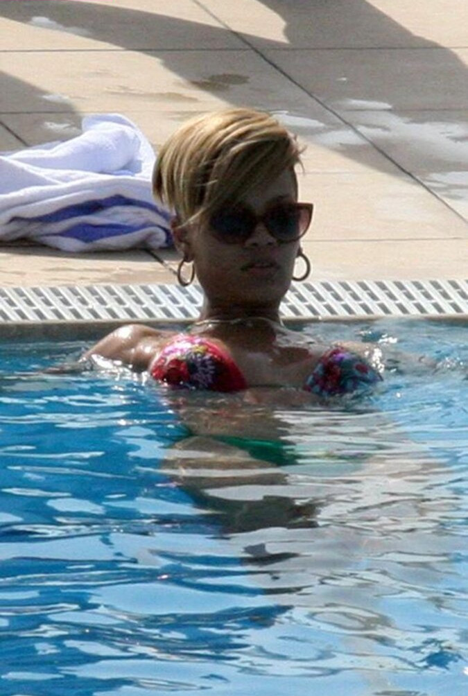 rihanna Nude Leaks OnlyFans Photos #697 - LeakJerk