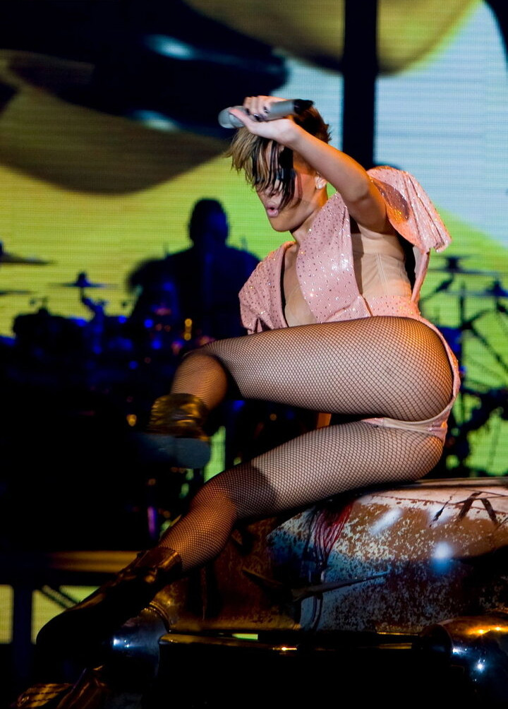 rihanna Nude Leaks OnlyFans Photos #723 - LeakJerk