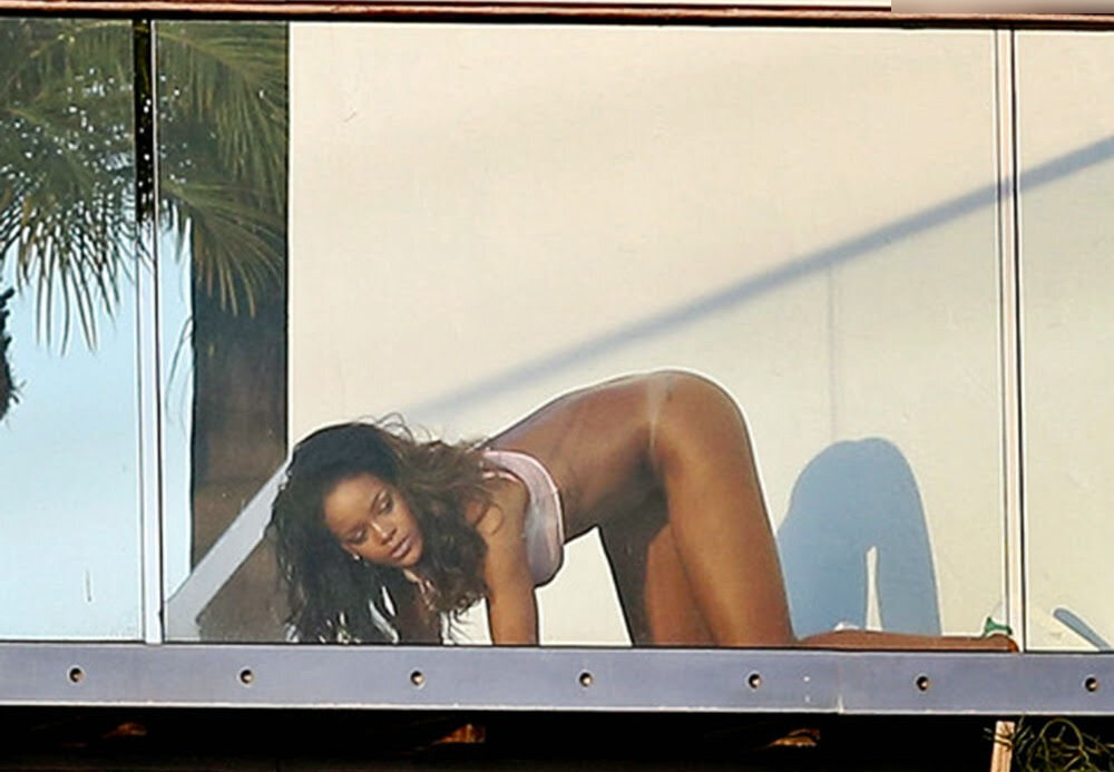 rihanna Nude Leaks OnlyFans Photos #739 - LeakJerk