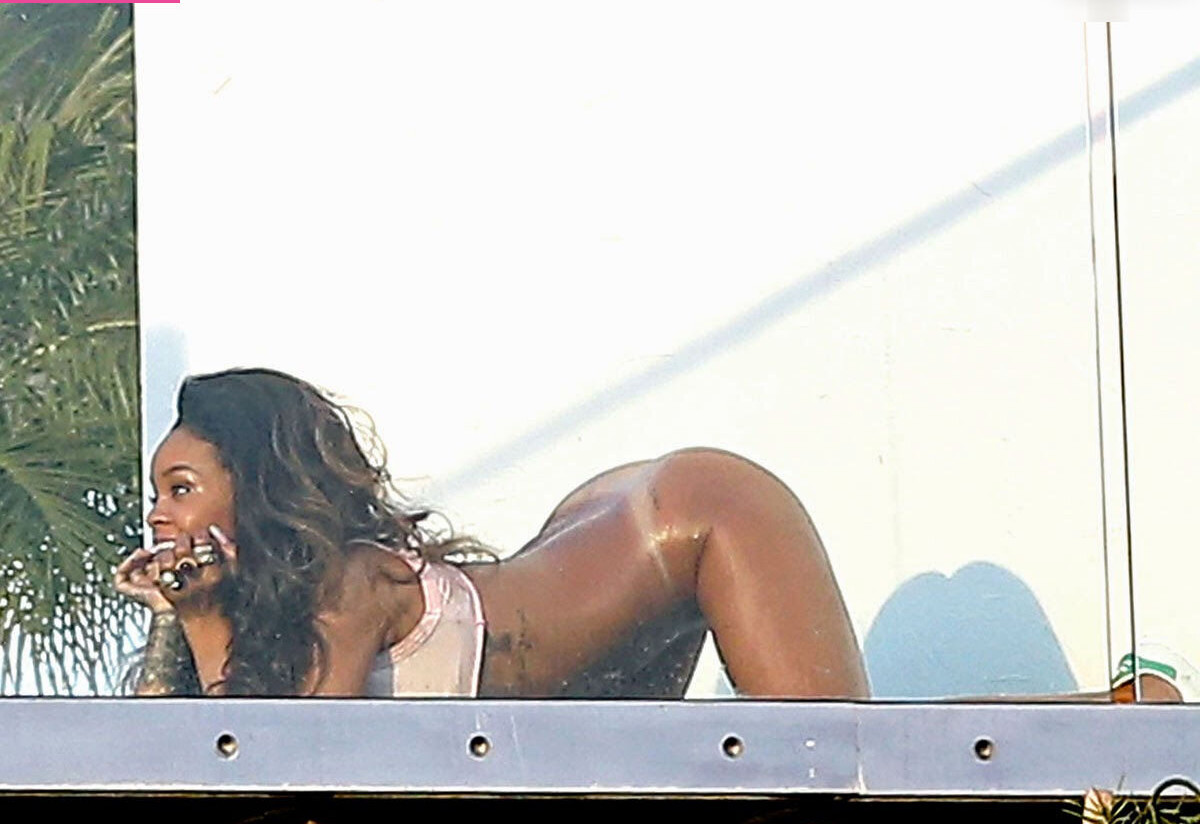 rihanna Nude Leaks OnlyFans Photos #745 - LeakJerk