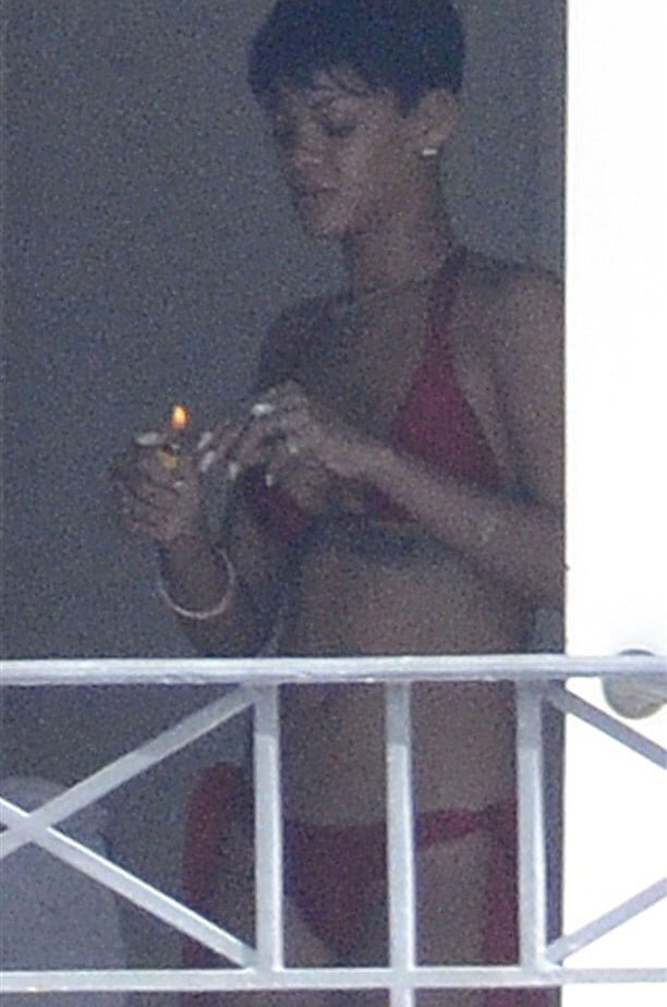 rihanna Nude Leaks OnlyFans Photos #758 - LeakJerk