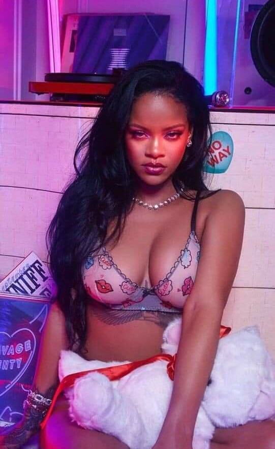 rihanna Nude Leaks OnlyFans Photos #800 - LeakJerk